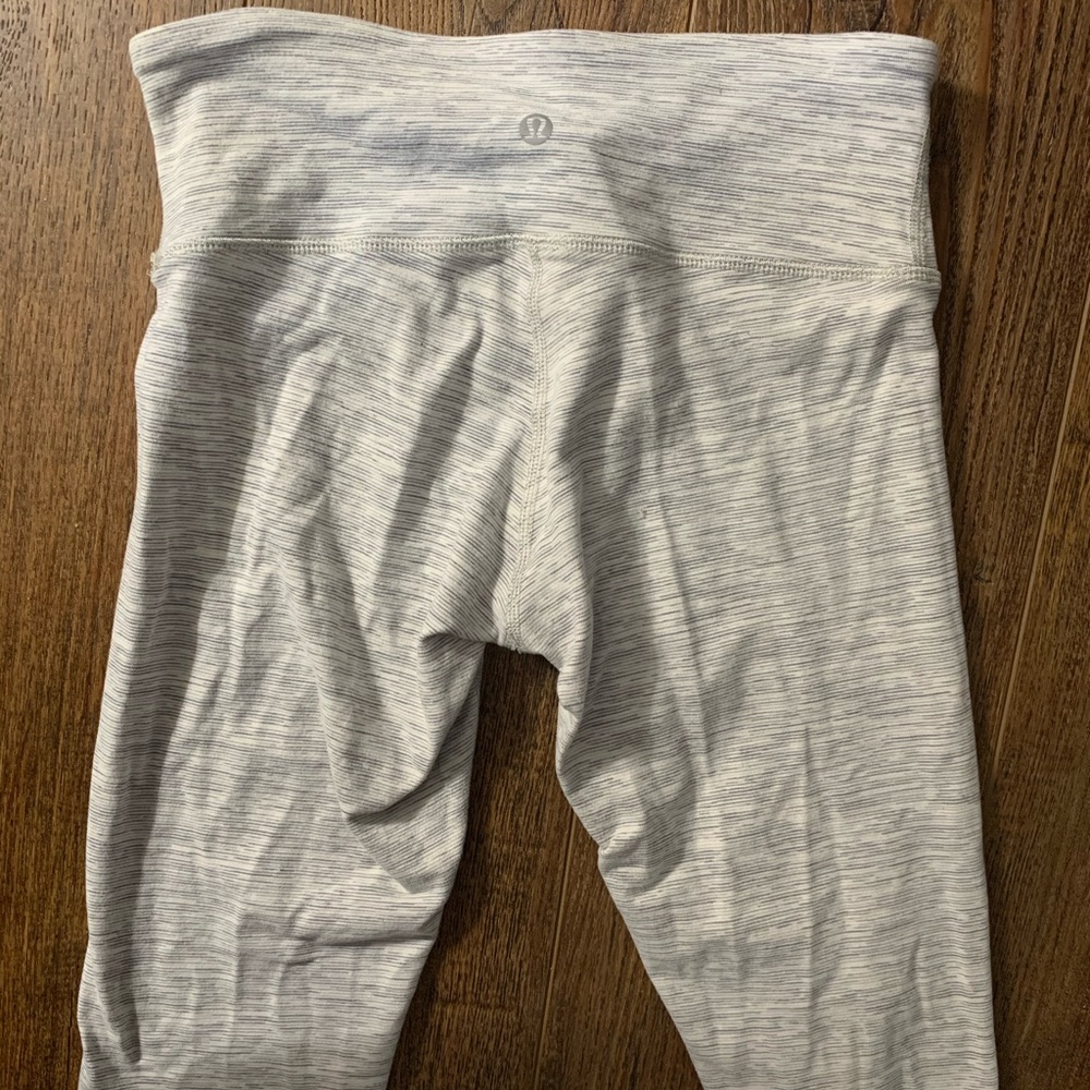 Lululemon crop leggings